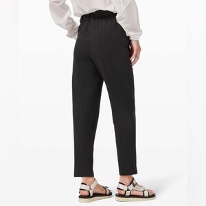 Lululemon Keep Moving Pant 7/8 High-Rise Black Size 4 NWOT
